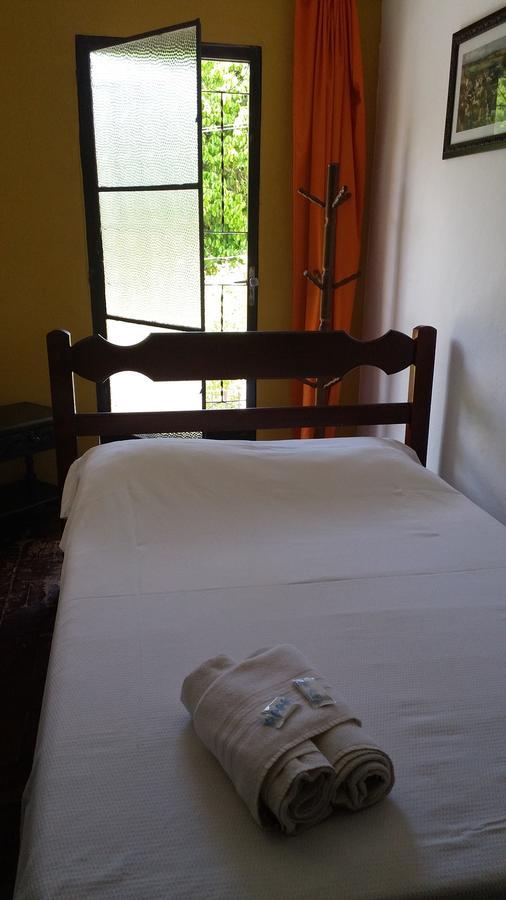 Hotel Madrid Mendes Luaran gambar